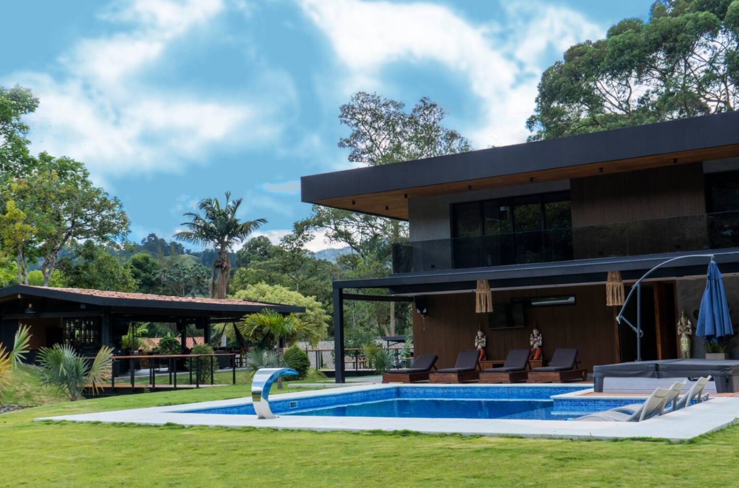 Exclusiva Casa de Lujo en Ubicación Privilegiada - Image 29