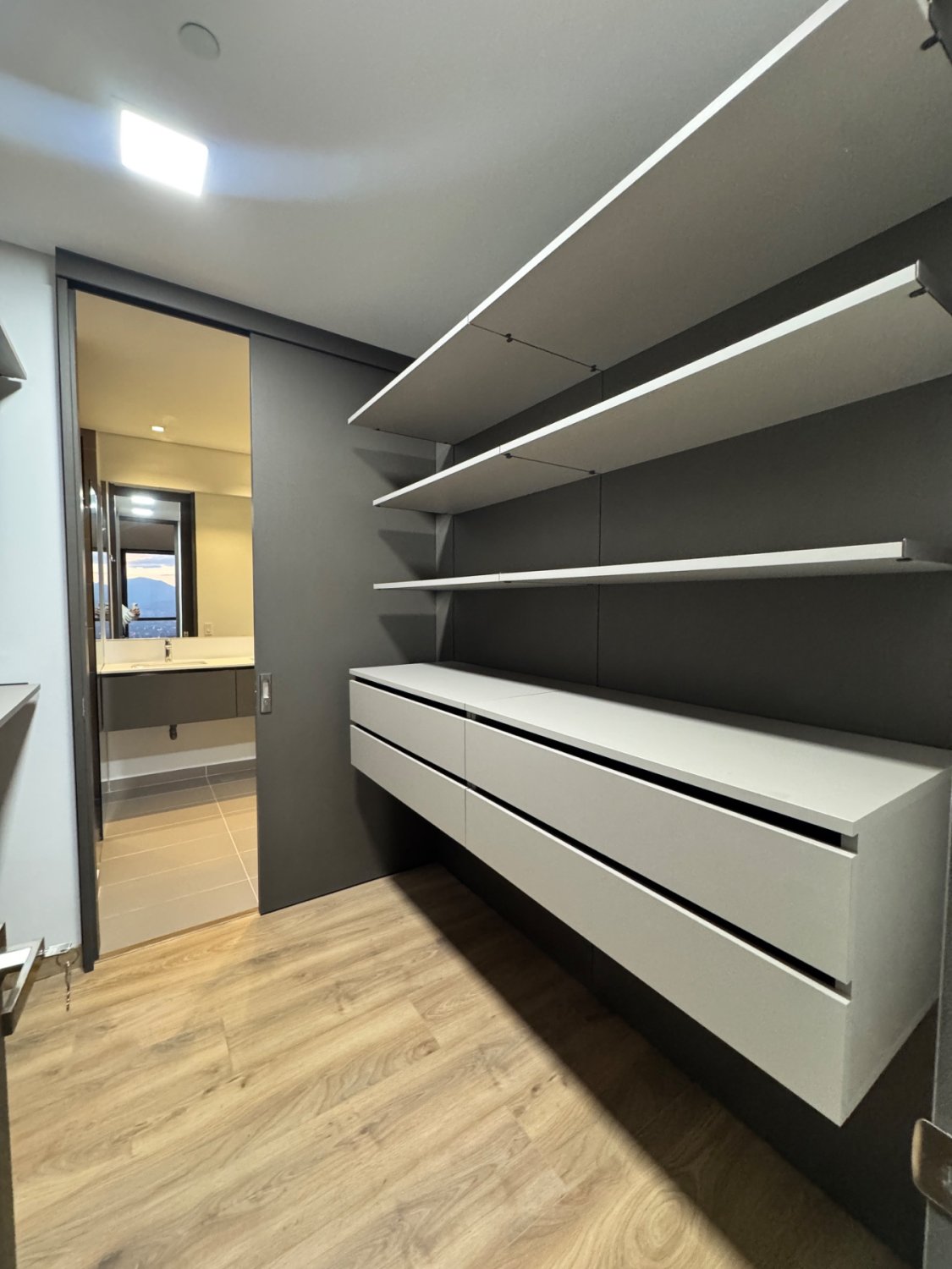 Apartamento Panorámico en Medellín - Image 11