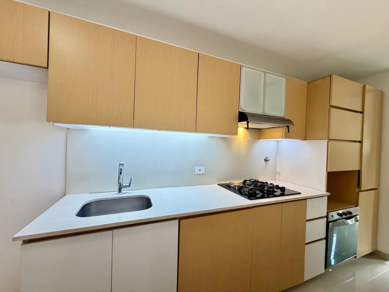 Hermoso apartamento en Renta y venta en el sector de Envigado (Antioquia)  — 6
