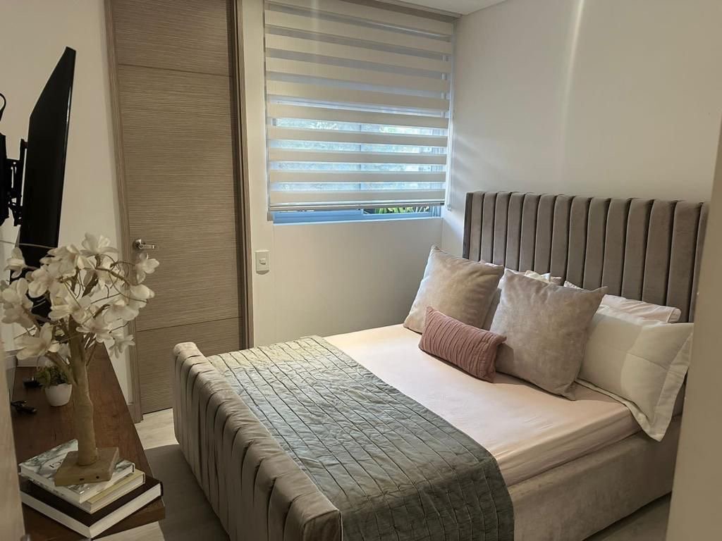 Se renta amplio apartamento amoblado con 2 Grandes terrazas  - Image 8