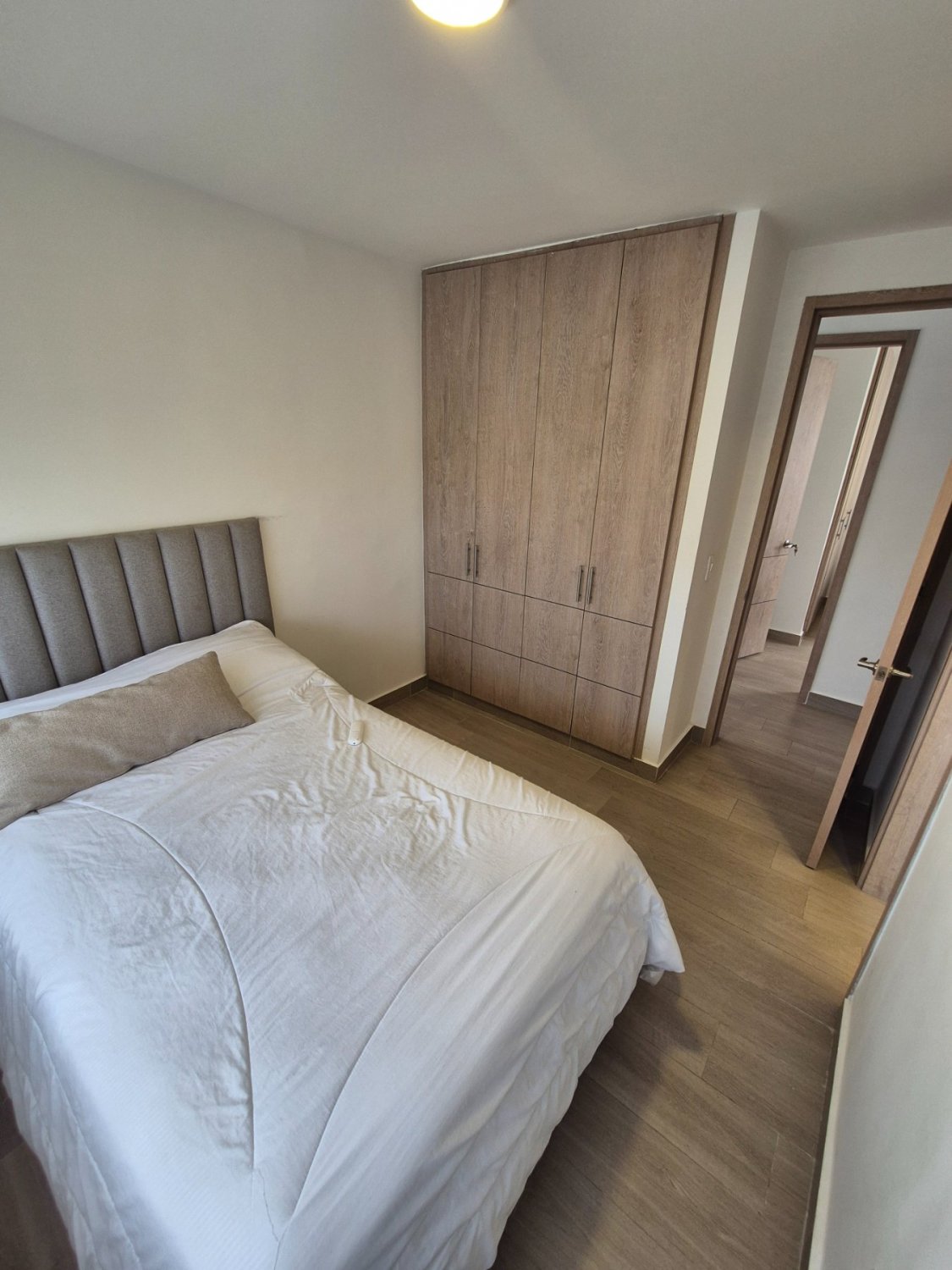 Venta de Apartamento Amoblado en Lago Alto - Image 10