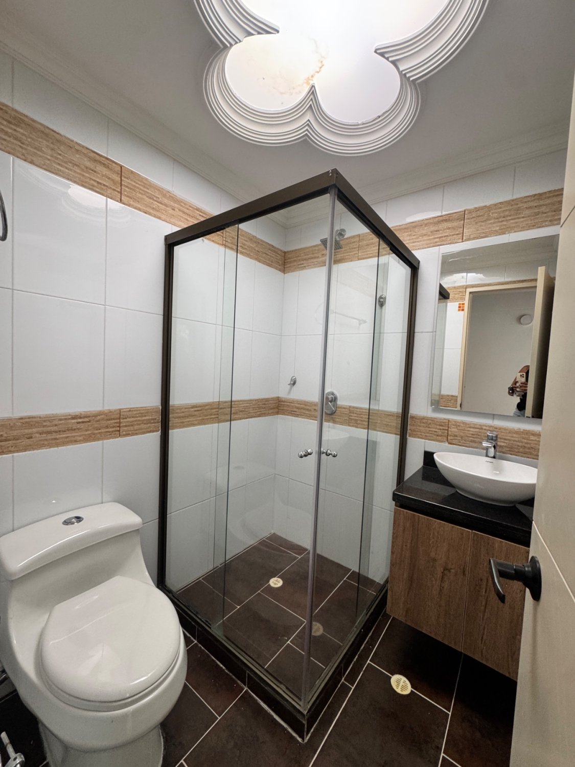 Amplia Casa Moderna en Envigado - Image 10