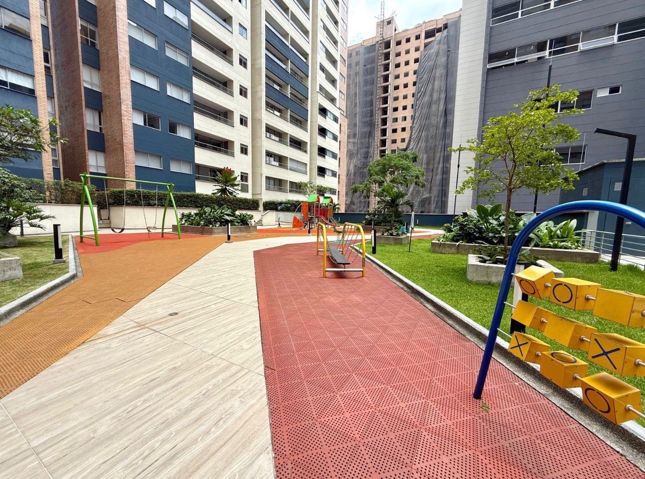 Venta De moderno apartamento en Ciudad Del Rio Medellin - Image 19