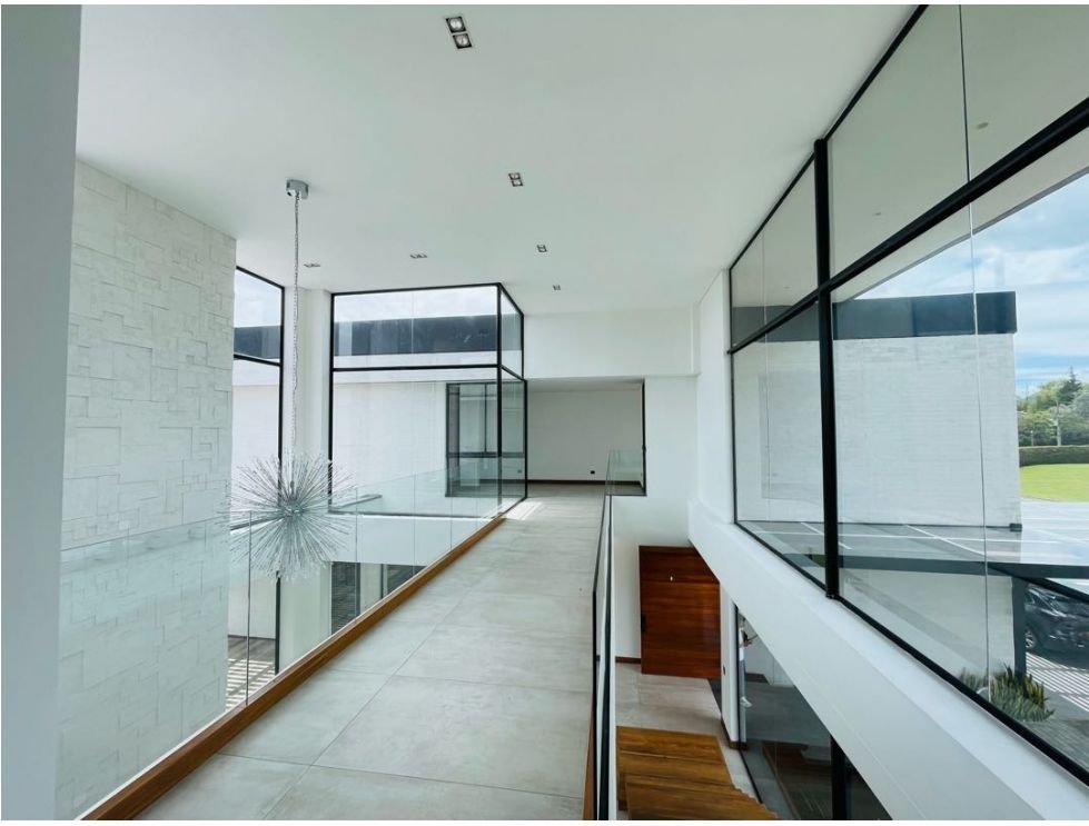 Exclusiva mansión en llano Grande en Renta y venta  - Image 15