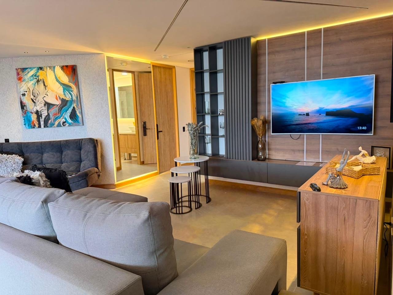 Hermoso apartamento completamente Dotado disponible en Renta con Vista a Medellín  — 19