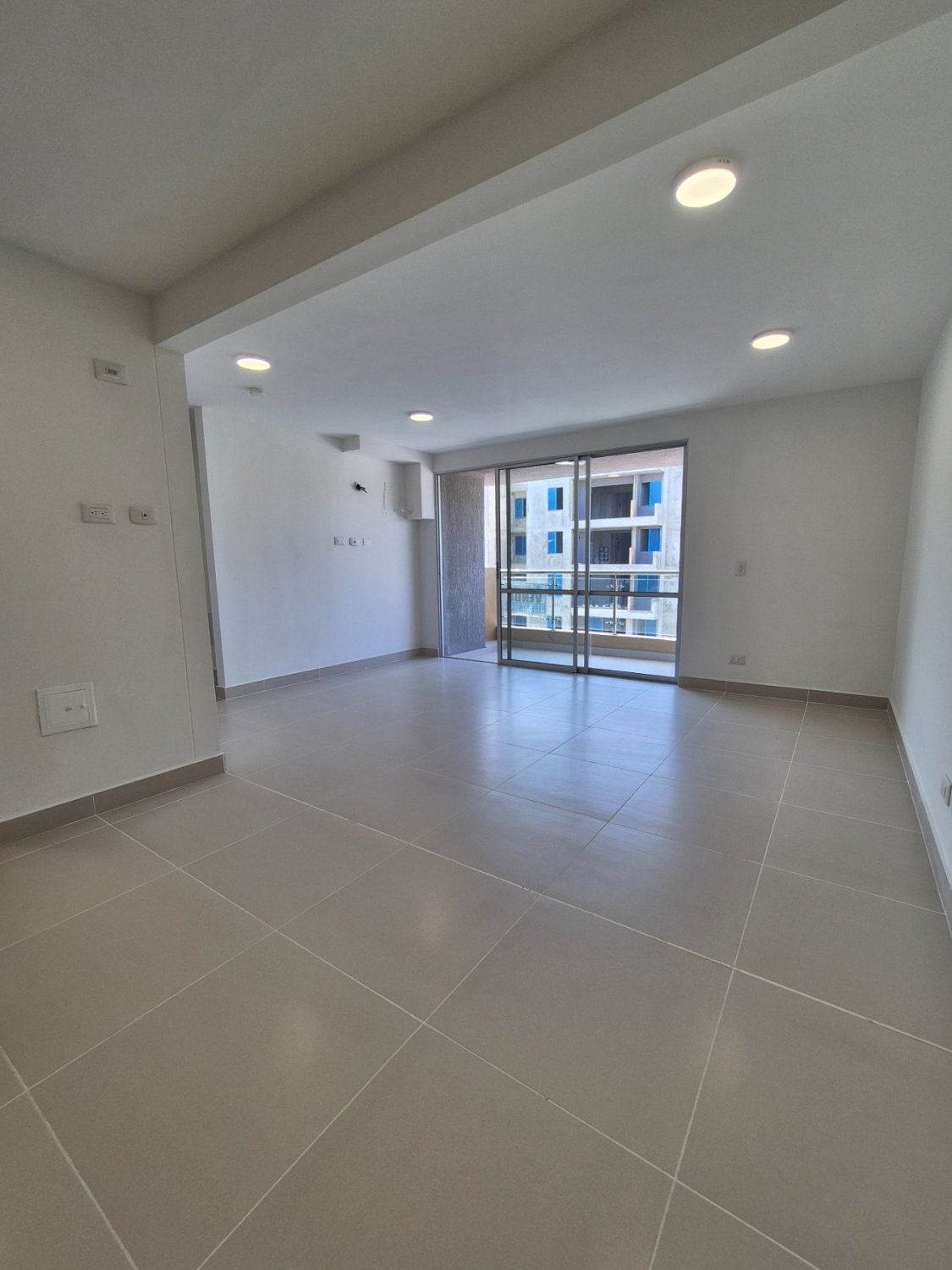 Estrena Apartamento en Lago Alto, Barranquilla - Image 2