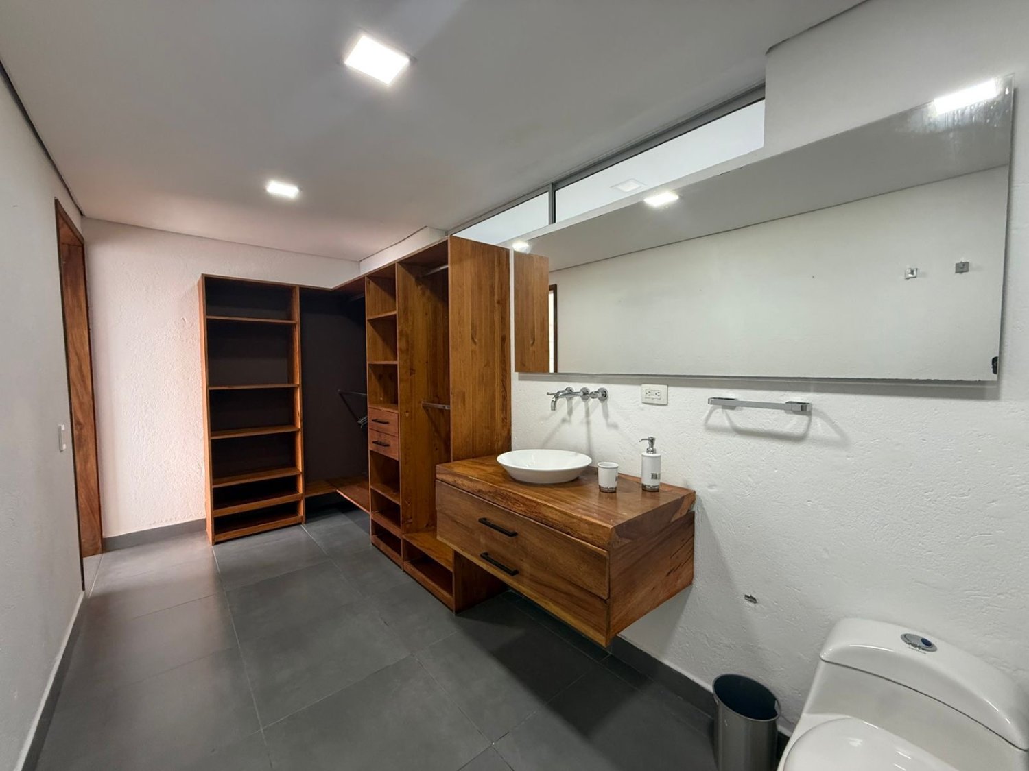 Hermosa casa en Renta en lasPalmas  - Image 10