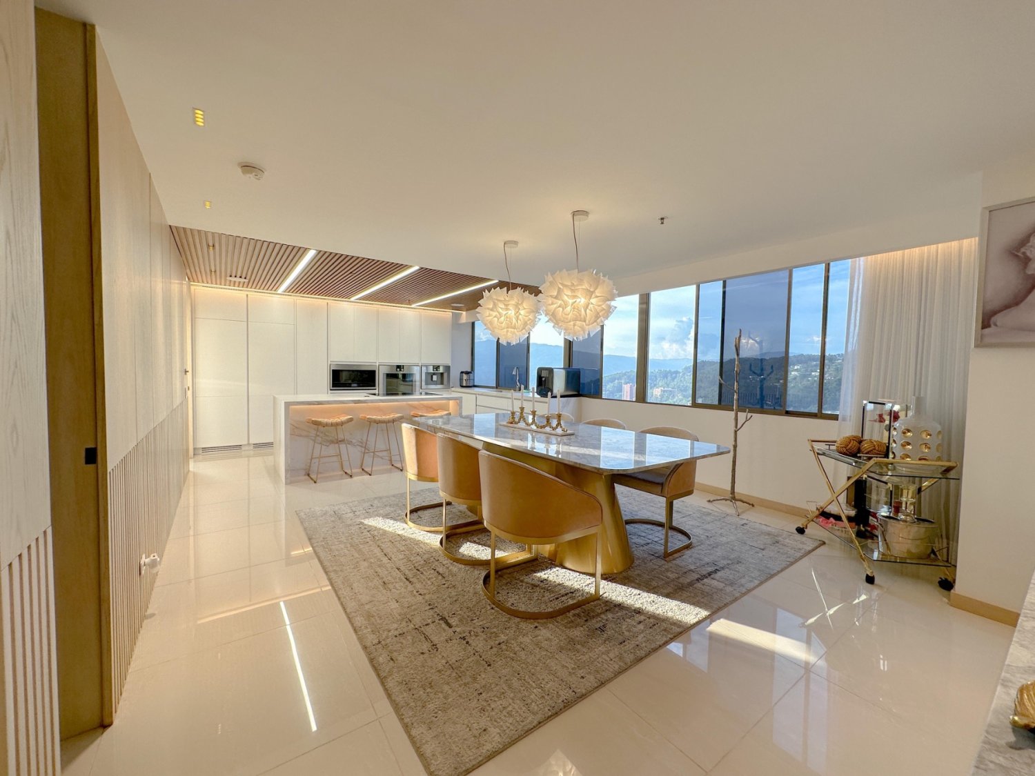 Exclusivo Apartmento deAlujo completamente Dorado en Renta  — 9