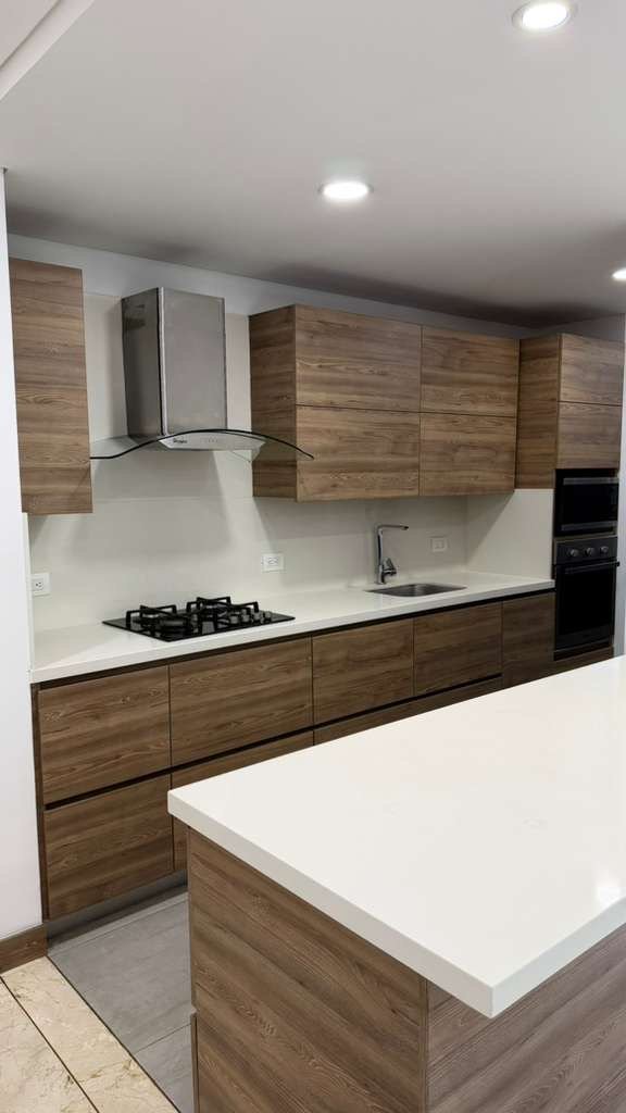 Exclusivo apartamento recién Reformado en Castropol  - Image 2