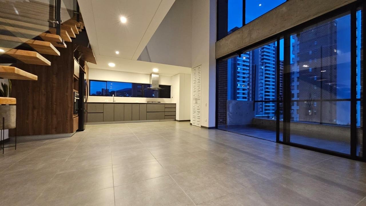 Lujoso penthouse en Renta y venta en el sector de milla de Leon - Image 24