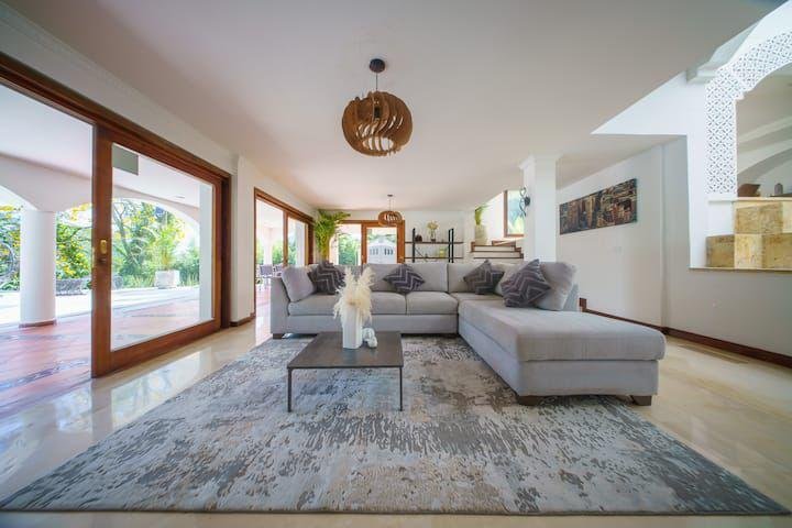 Luxury Villa for Rent – Las Palmas