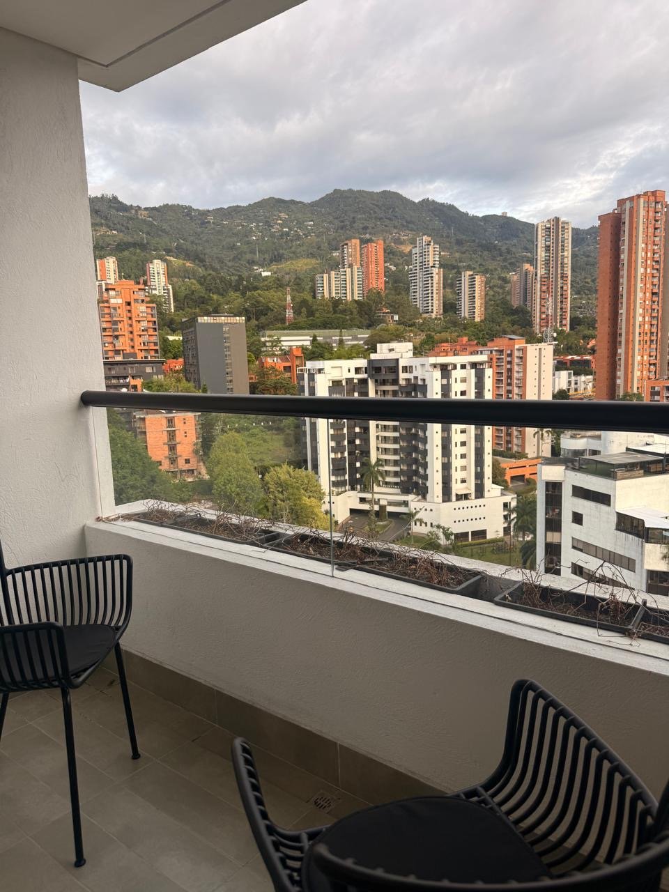 Exclusiva Propiedad en Renta en el poblado completamente dotada  — 5