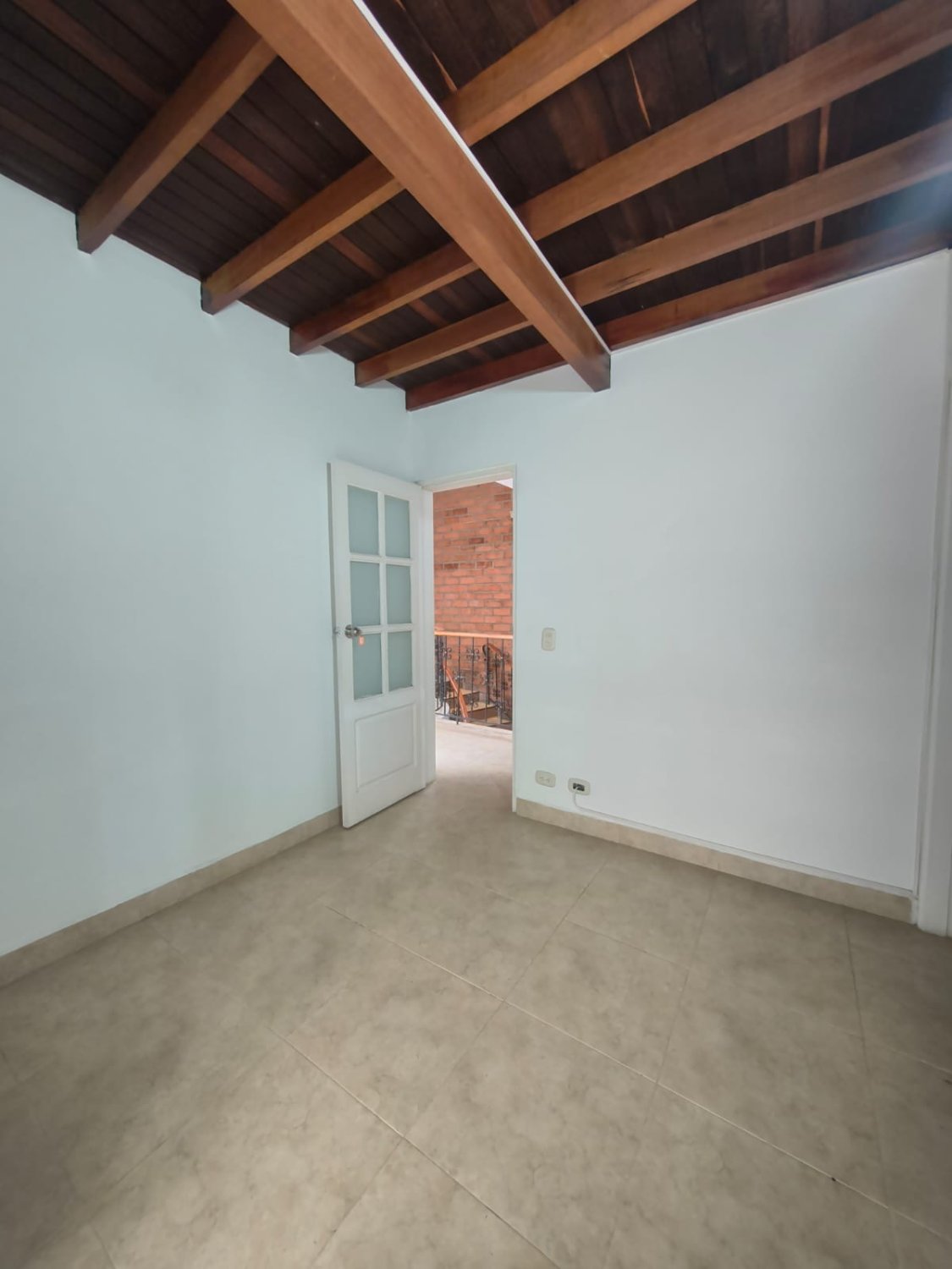 Gran Casa de 3 niveles en Renta y Venta en Sabaneta  — 20