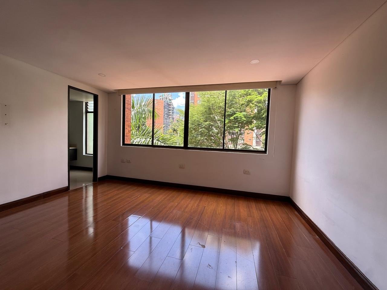 En renta y Venta amplio apartamento en Castropol  - Image 15