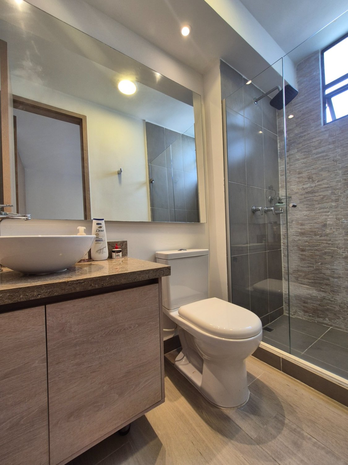 Venta de Apartamento Amoblado en Lago Alto - Image 11