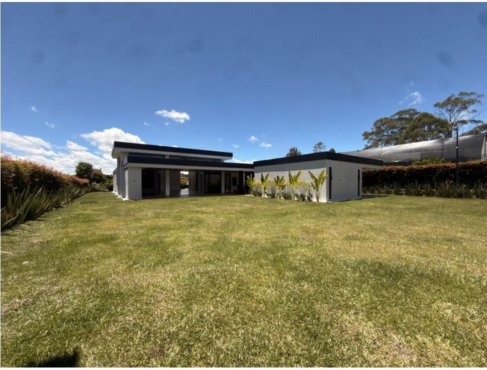 Exclusiva Casa en venta en el sector de Llano grande  — 3