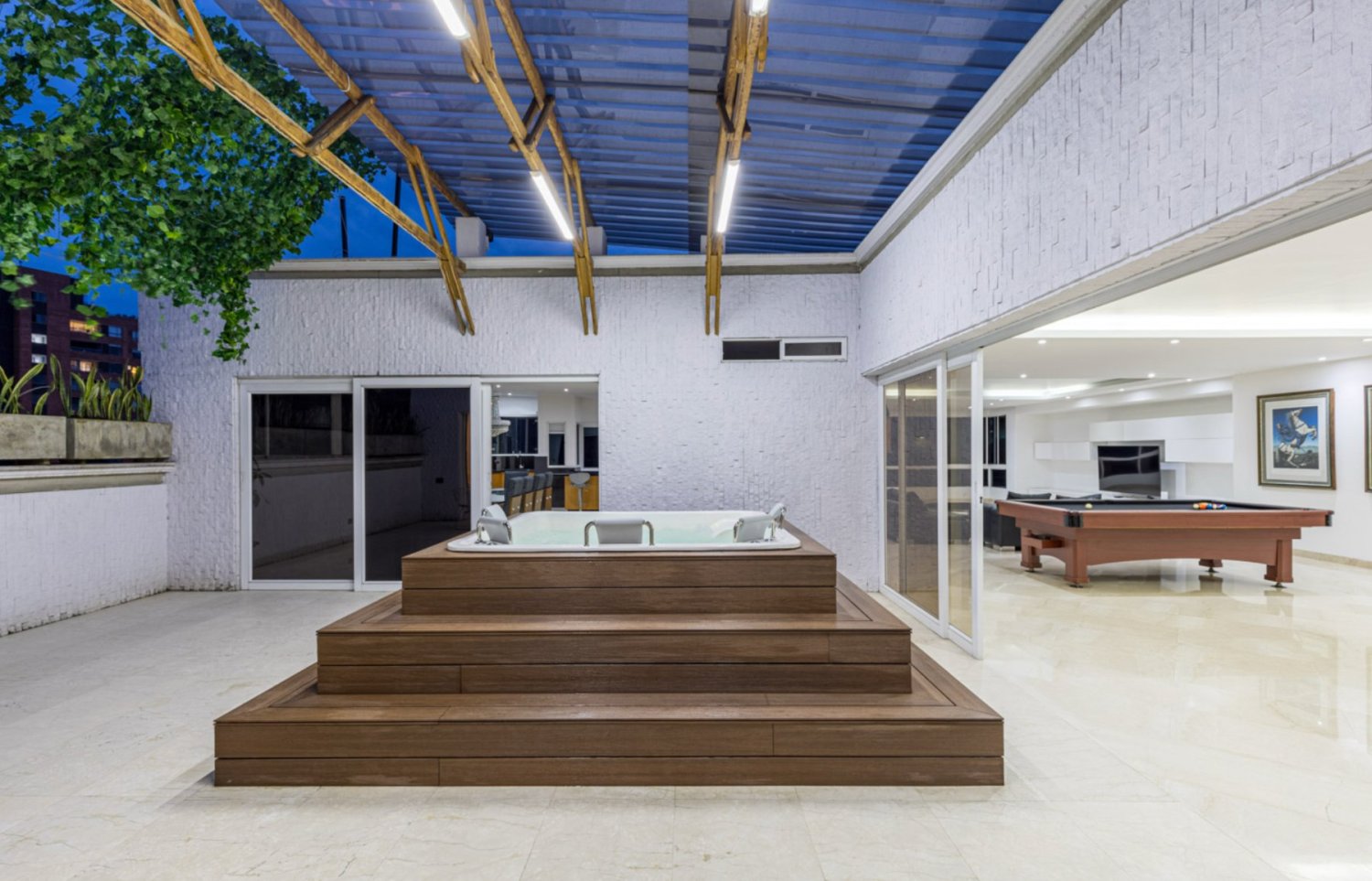 Luxury Penthouse for Short-Term Rental – PH Los Balsos - Image 12