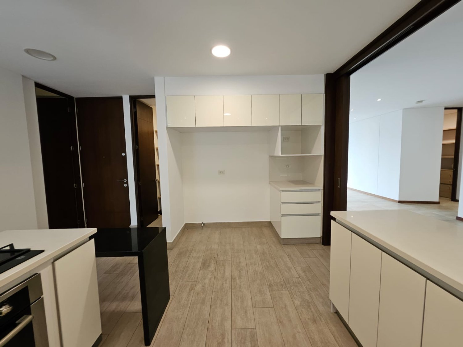 gran apartamento en Renta y Venta en el poblado  - Image 24