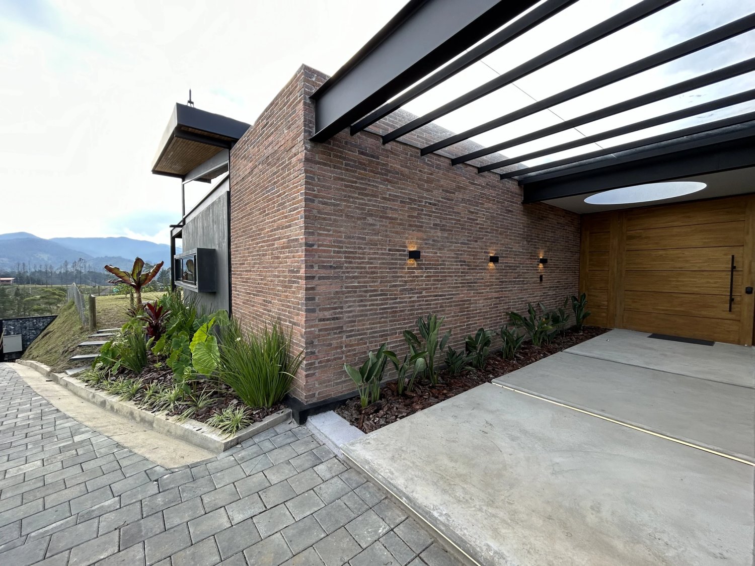 Country Retreat House - For Sale - El Retiro , Monte Sereno. 