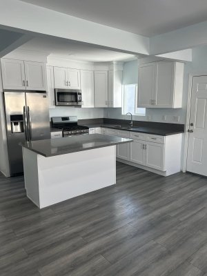 Convenient location in the Pacoima/Arleta area