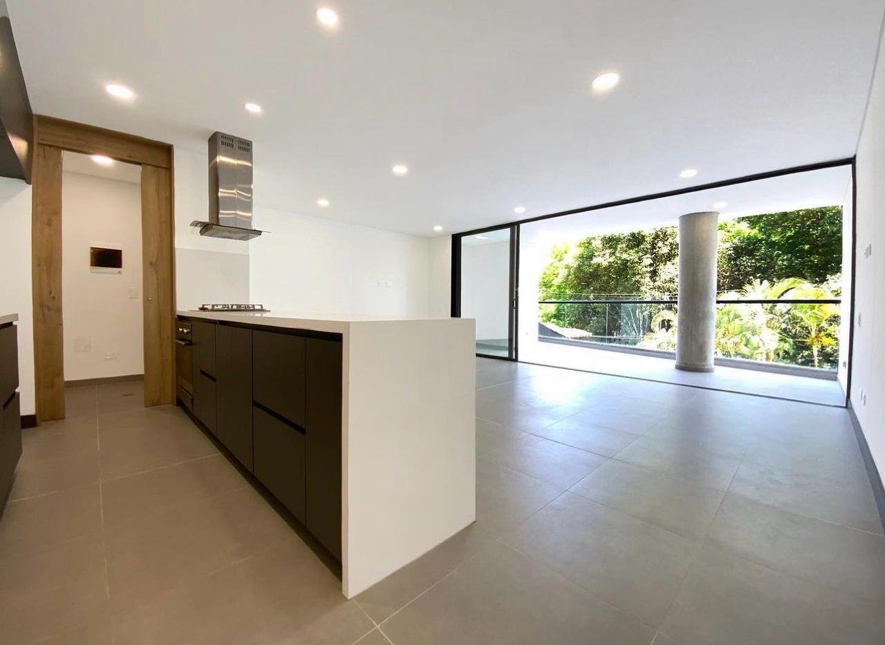 Se vende Apartamento en Laureles  - Image 3