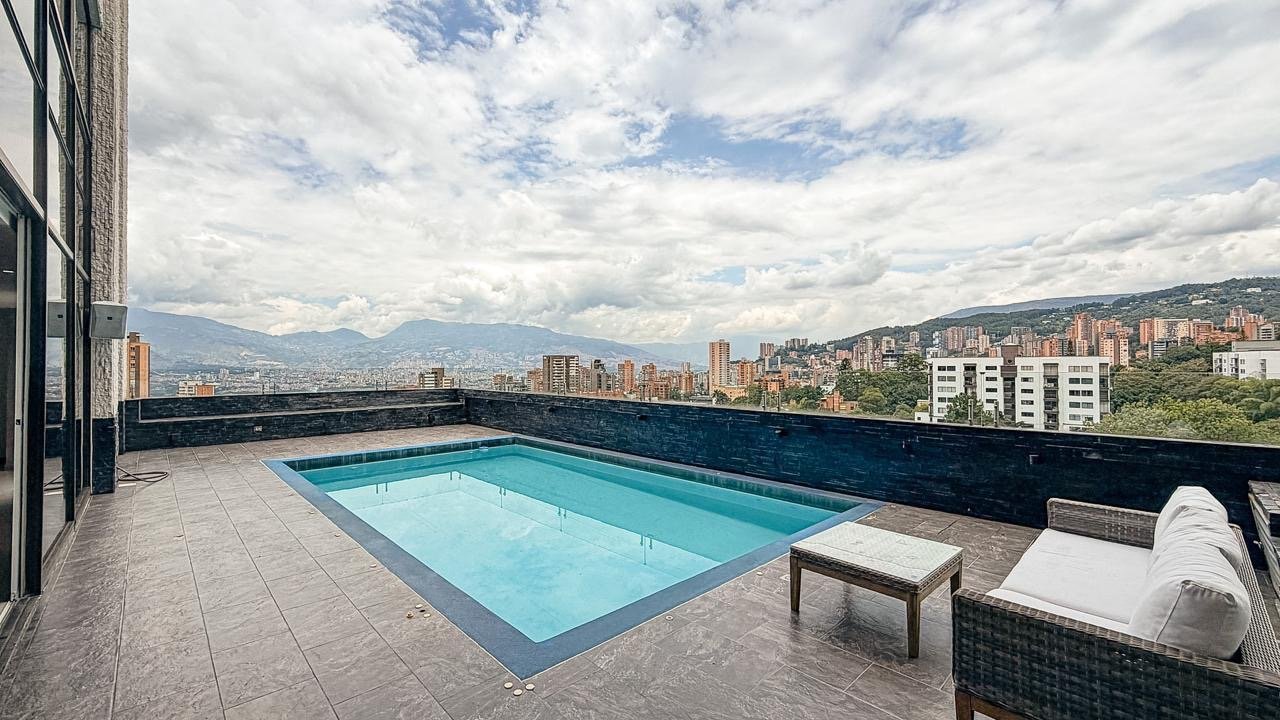 Exclusivo Penthouse en Loma Los Gonzales - Image 4