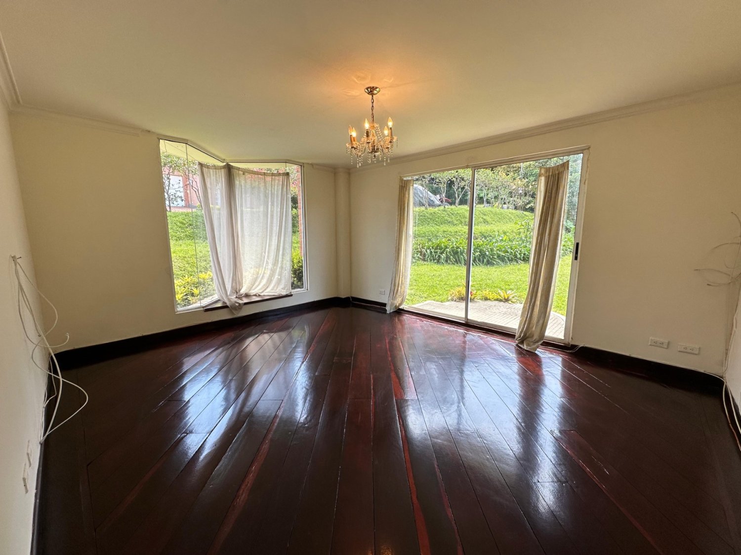 Se Renta casa Colonial en el Poblado con fácil Acceso a Palmas  - Image 21