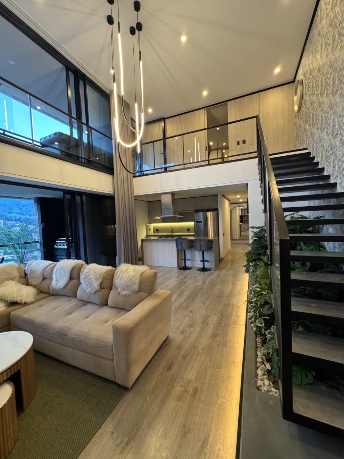 Exclusivo Penthouse en Renta amoblado  - Image 4