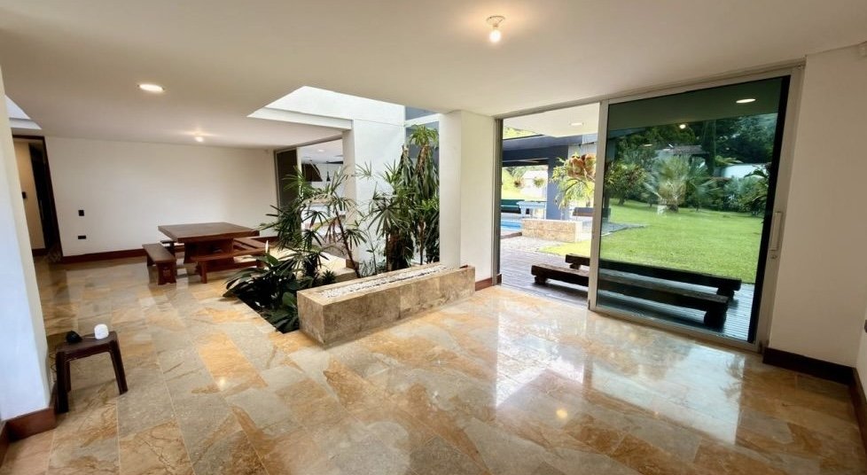 Gran casa Campestre con piscina Privada en Renta  — 9
