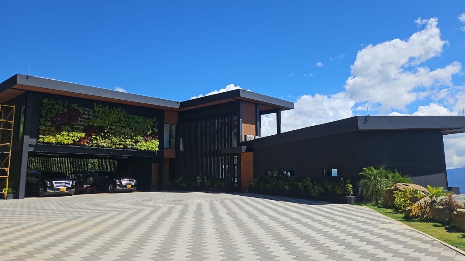 Exclusiva Casa Disponible en Renta amoblada en las palmas  — 13