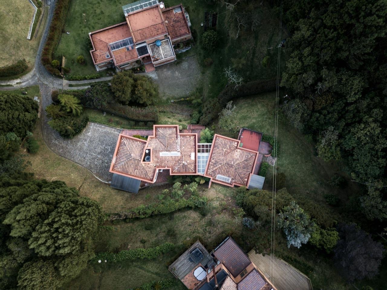 Exclusiva casa en venta en altos del escobero  - Image 2