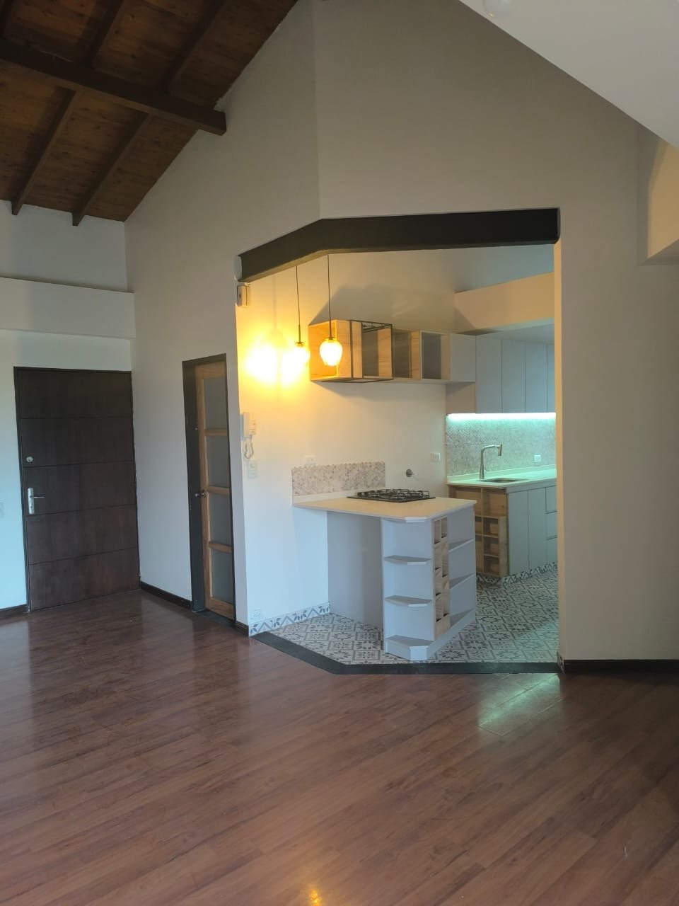 Apartamento en Renta central cerca a Milla de oro  - Image 5