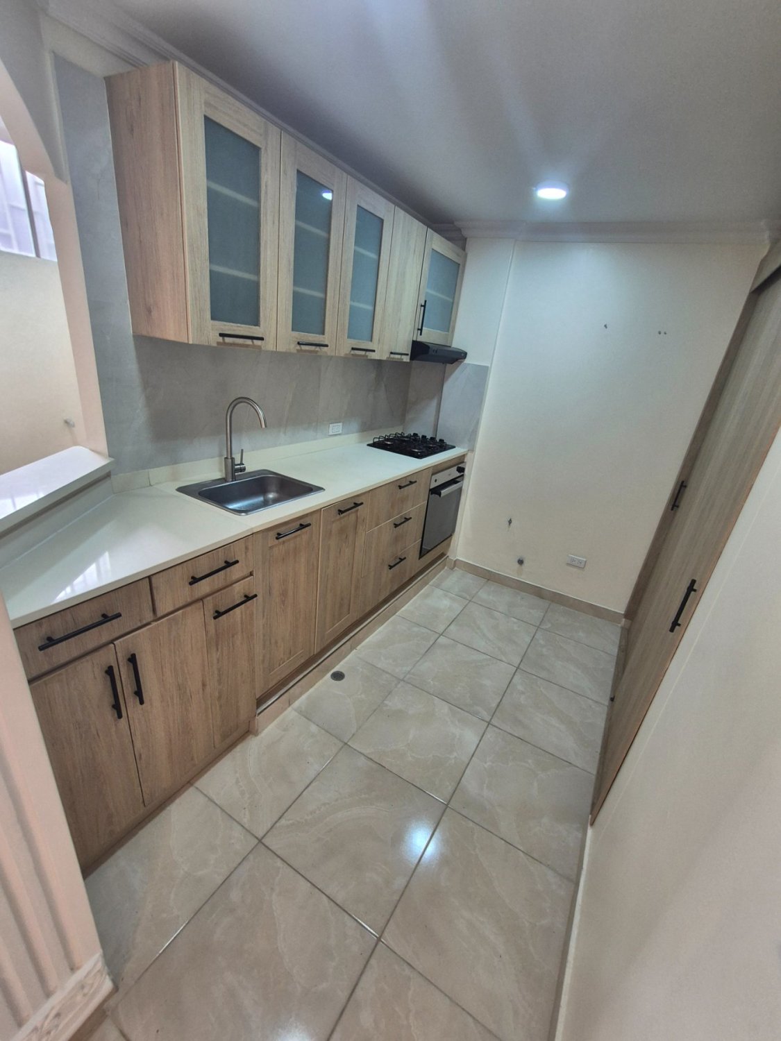 VENTA CASA DE 2 NIVLES EN VILLA CAROLINA - LIBRE DE GRAVAMENES - Image 7