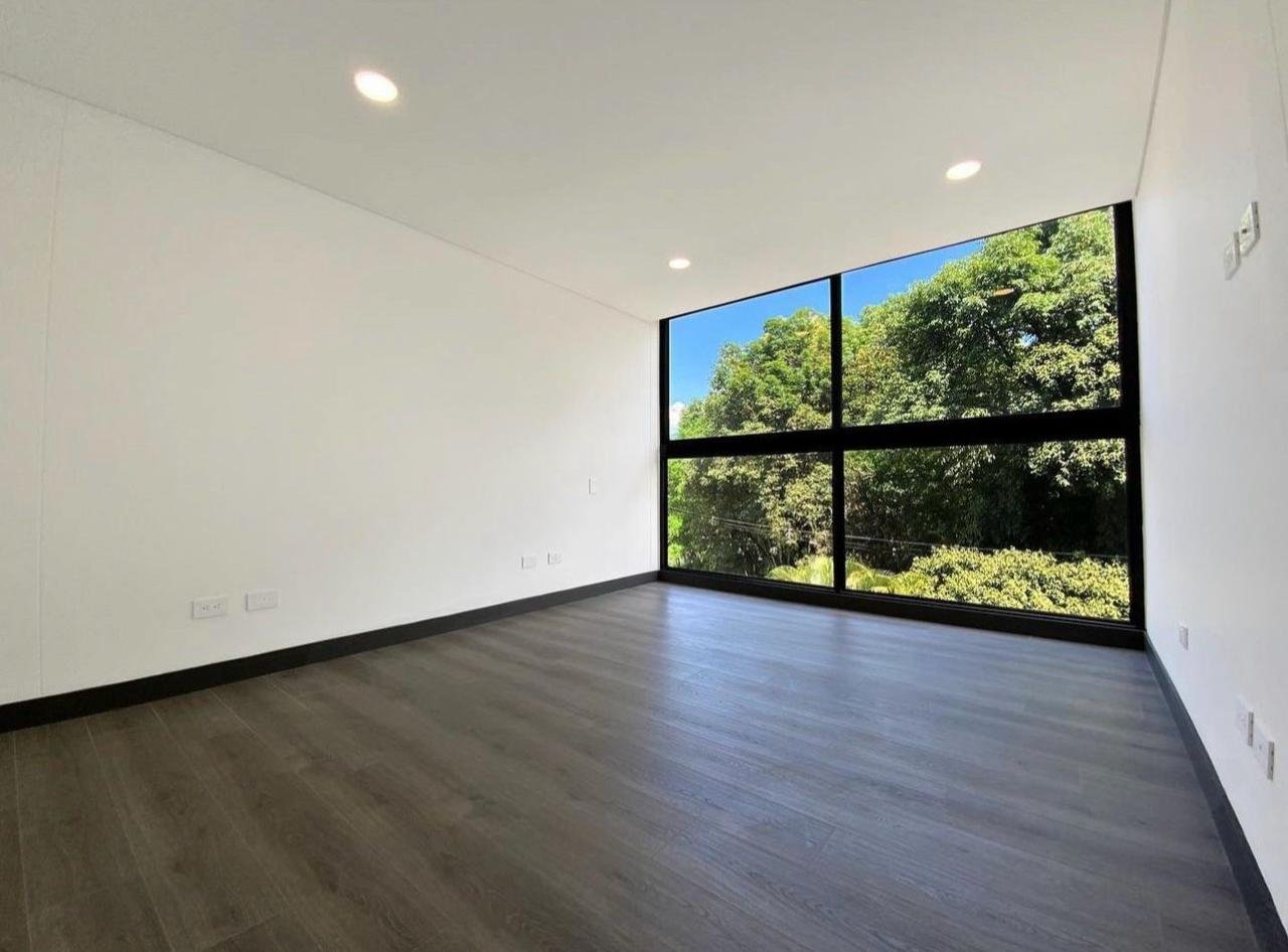 Se vende Apartamento en Laureles  - Image 5