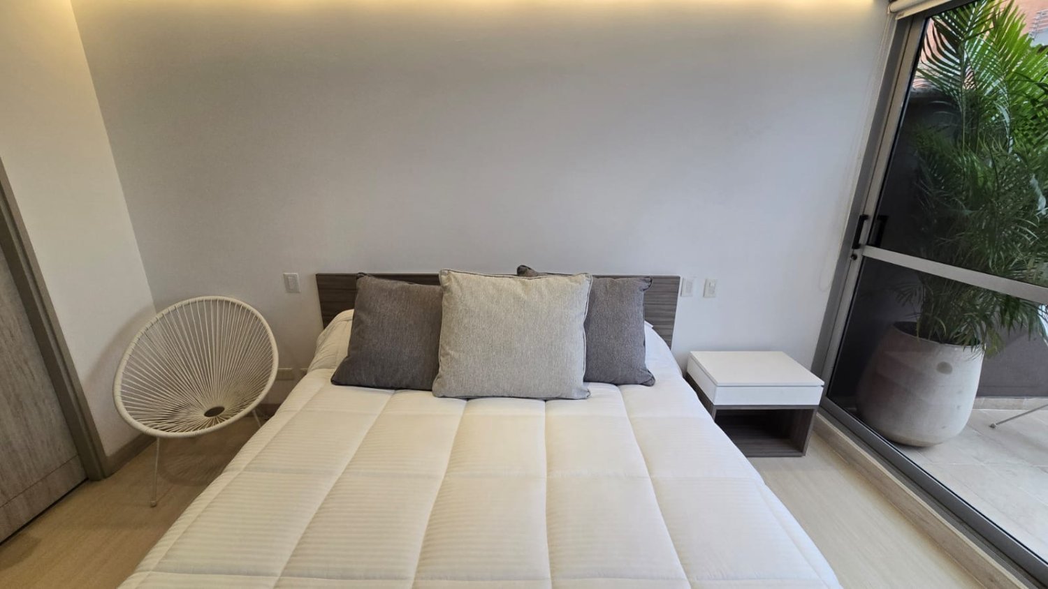 Apartamento disponible en Renta amoblado o venta  - Image 8