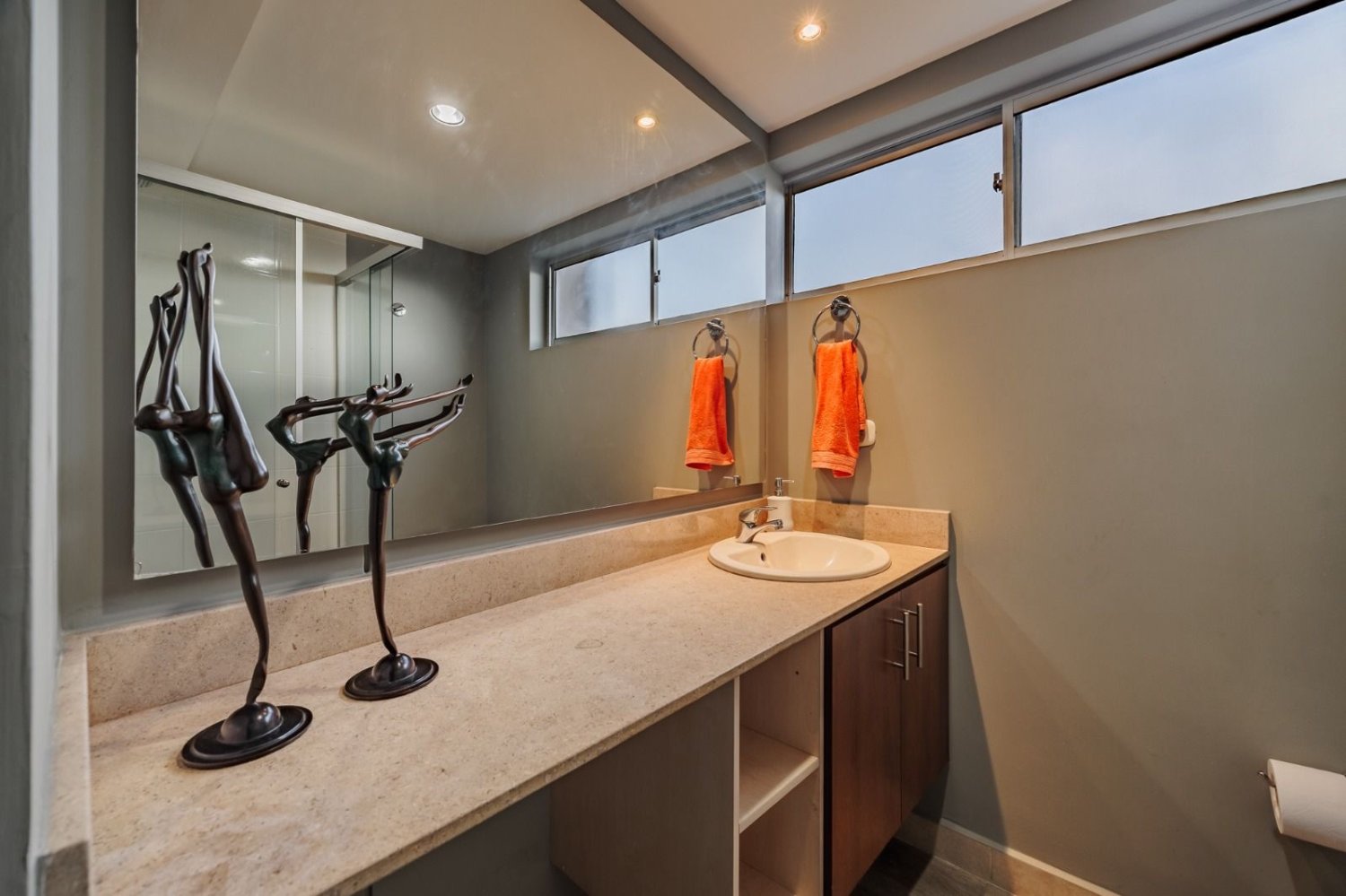 Venta apartamento en el sector de Envigado (Escobero) - Image 4