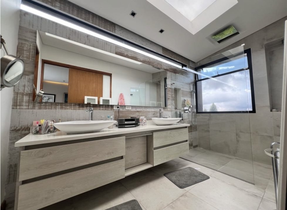 Gran Casa Campestre Disponible en Venta  — 15