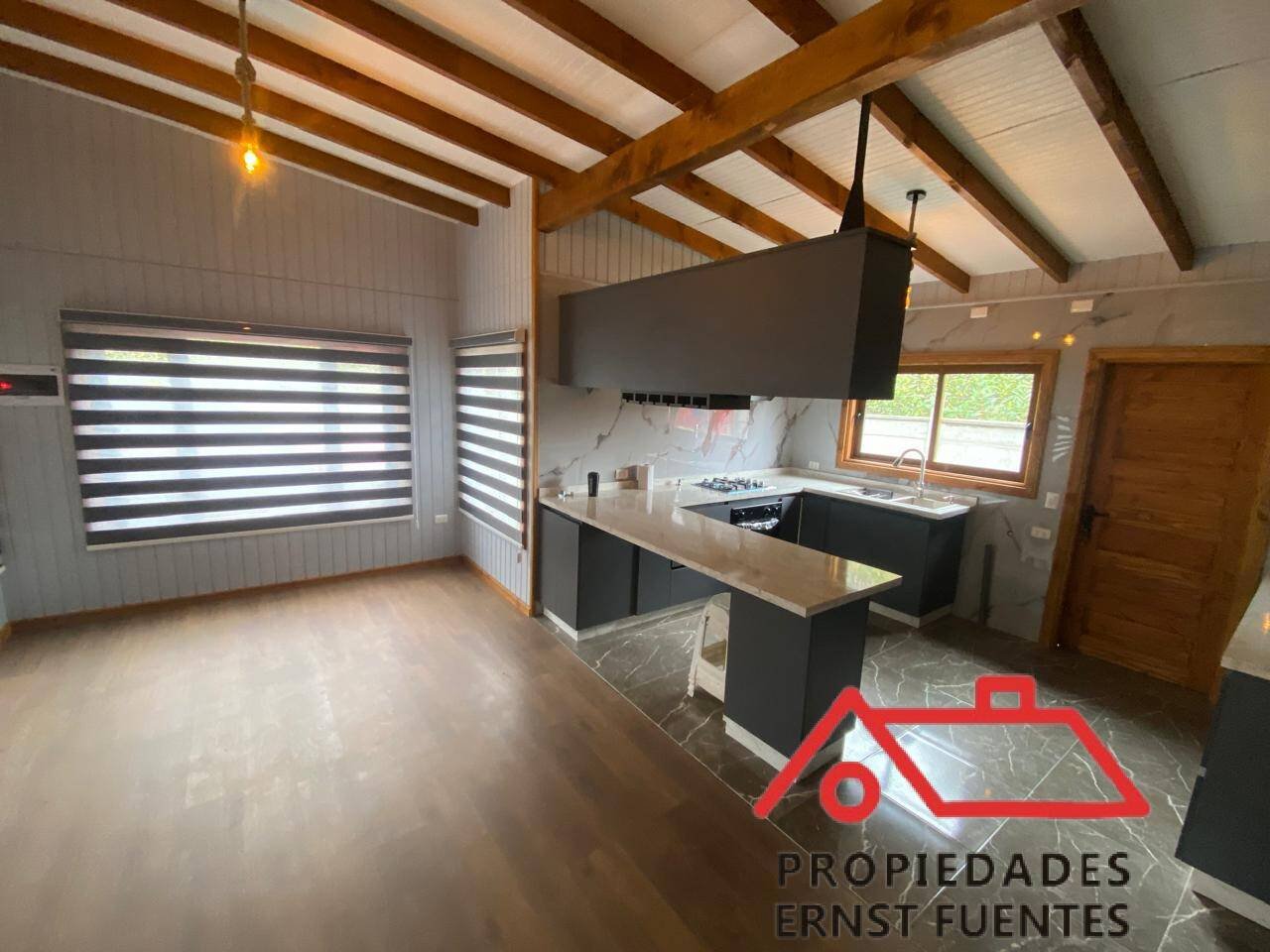 Casa en Arriendo en Malalhue, Lanco Amplios Espacios y Excelente Ubicación - Image 4