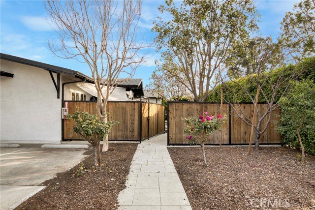 Beautifully Updated Gated Single-Level Apartment - Image 1