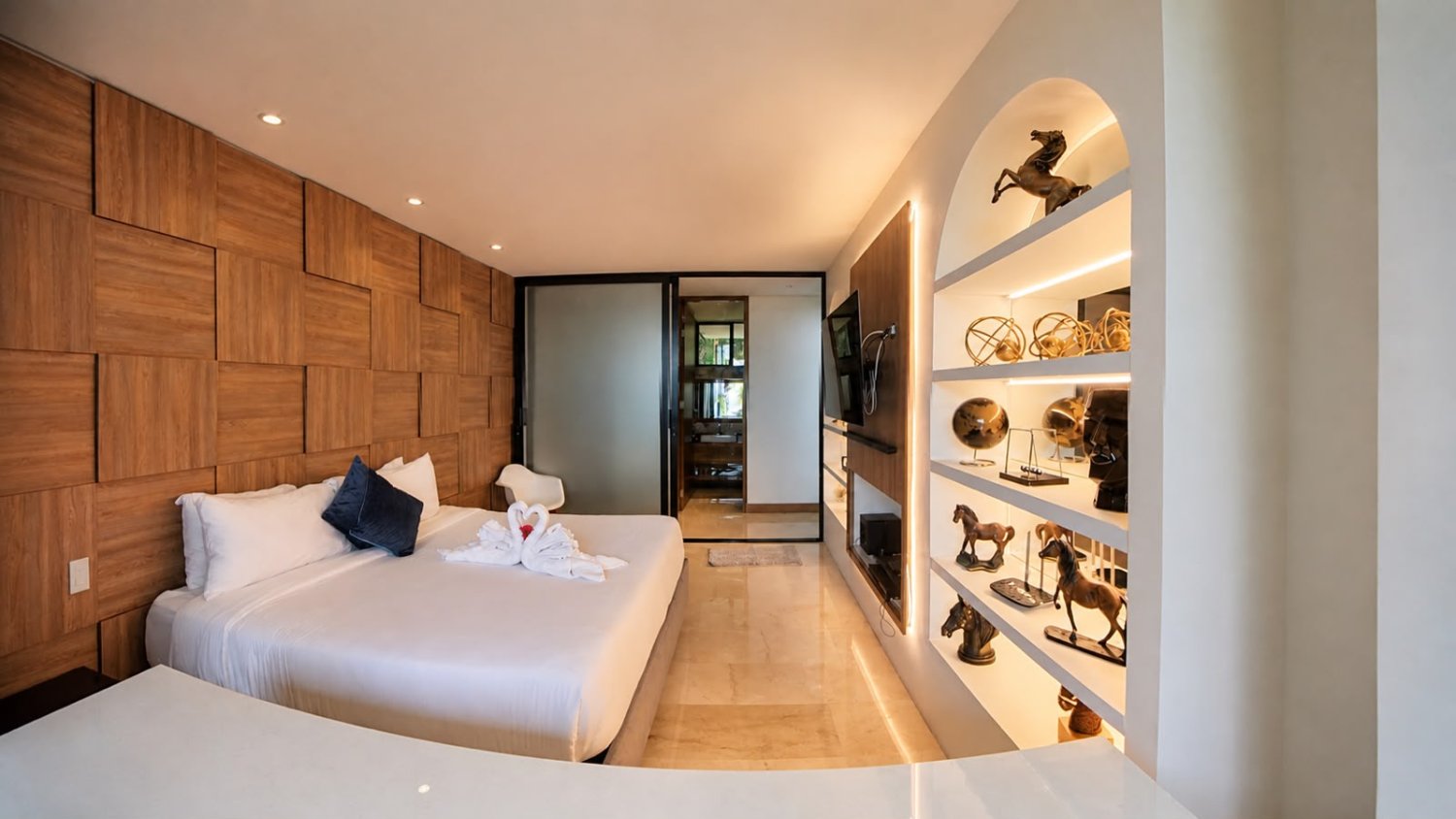 Luxury Villa for Rent – Las Palmas, Medellín - 15