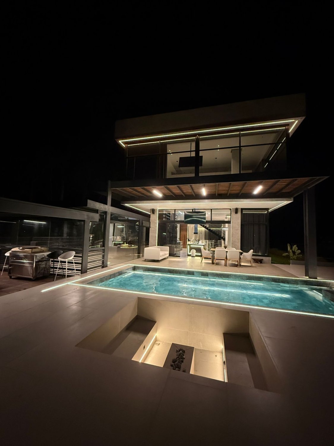 Luxury Mansion for Rent – Alto de Las Palmas