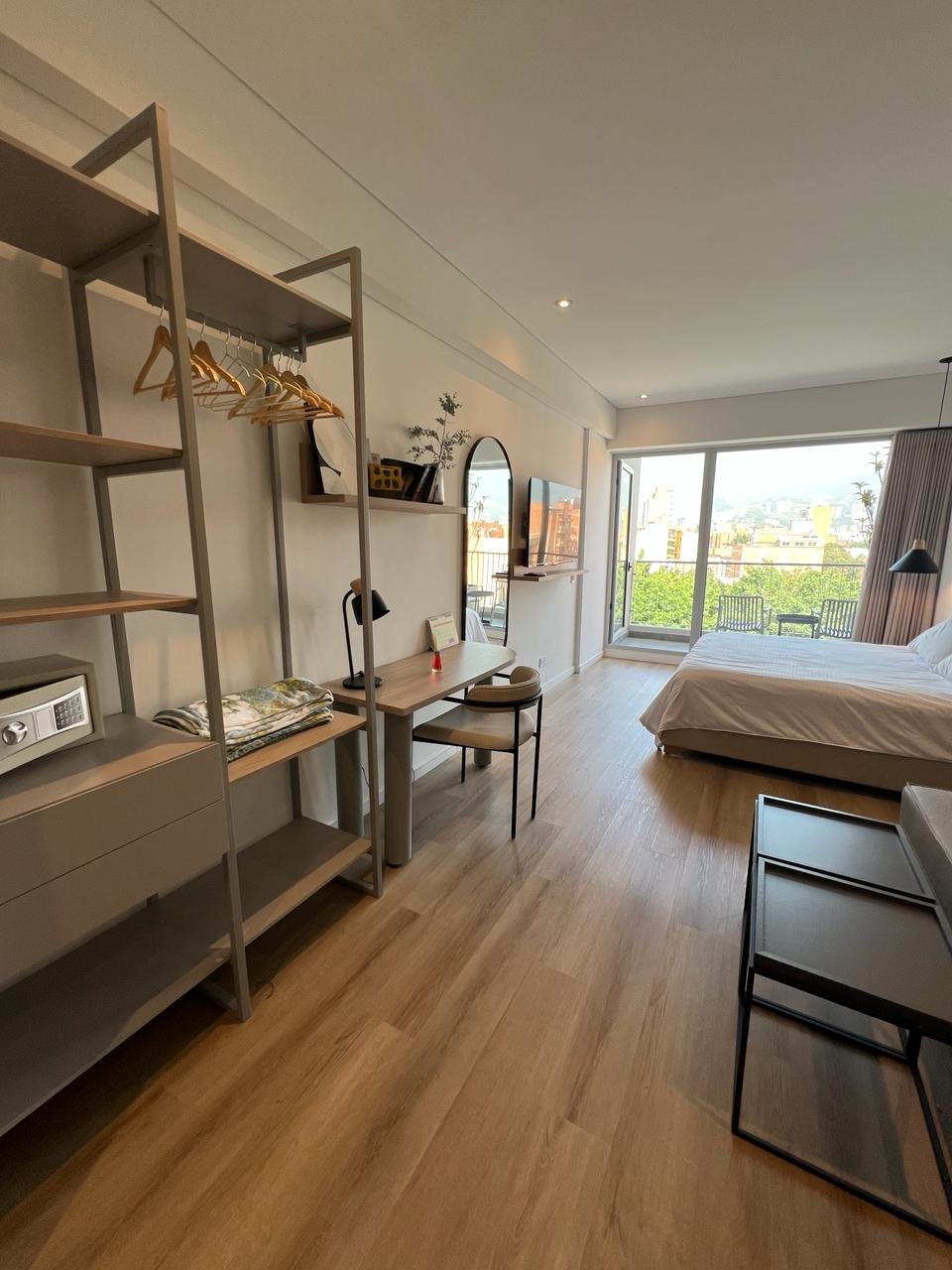 Quadrato Studios – Laureles (One Block from Unicentro) — 9