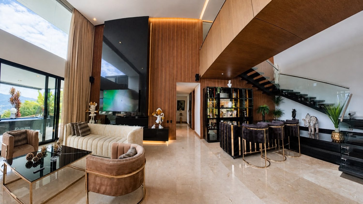 Luxury Villa for Rent – Las Palmas, Medellín - 11