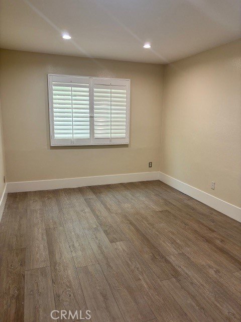Spacious Van Nuys Condo - Image 9