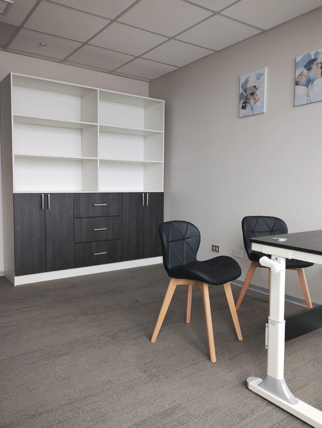 Oficina amoblada frente a Plaza de Armas - Edificio Los Héroes - Image 3