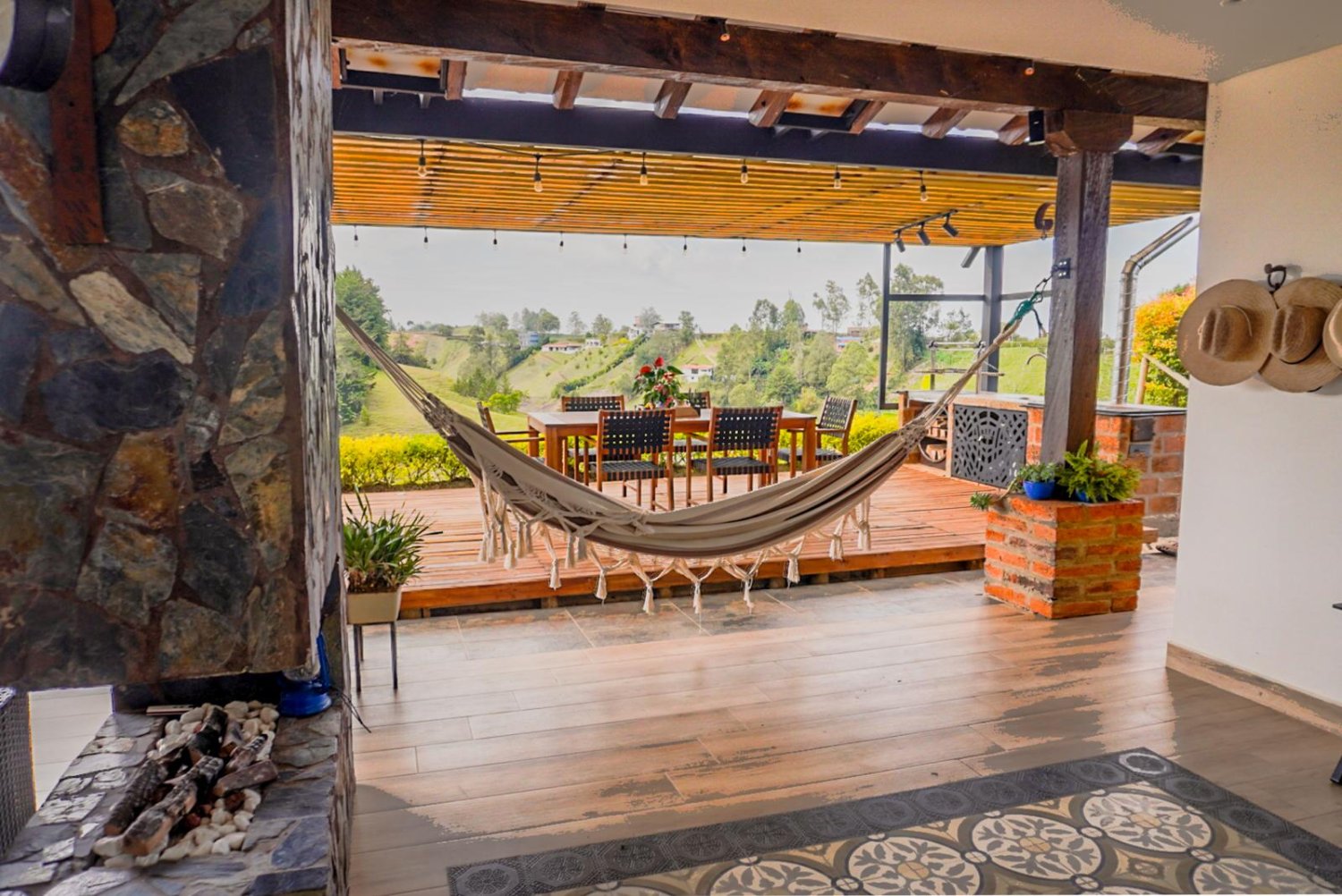 Luxury Country Estate for Sale – El Peñol, Antioquia - 7