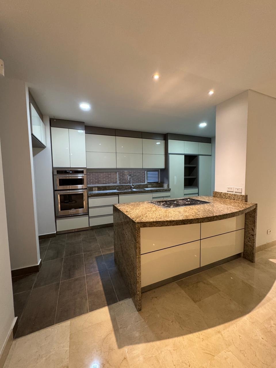 Se Renta casa en Envigado  - Image 10