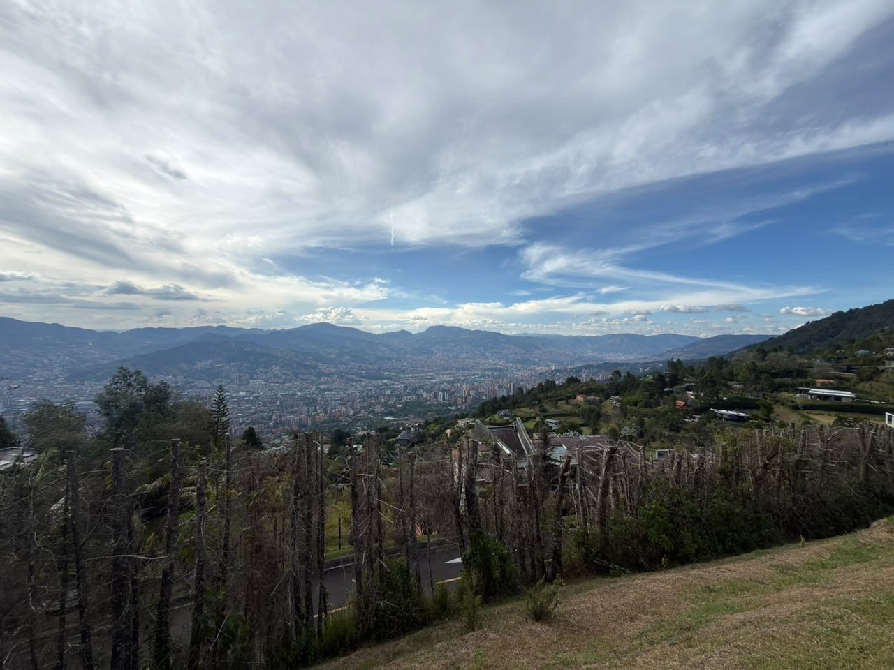 Gran lote con Vista a la ciudad  — 3