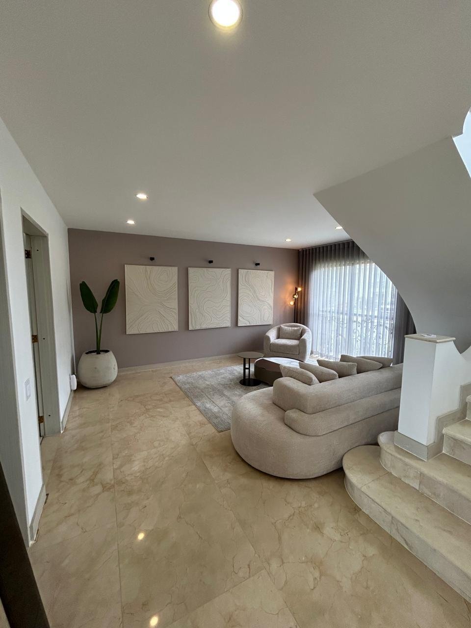 Se renta exclusiva casa en San Lucas pobladon - Image 3