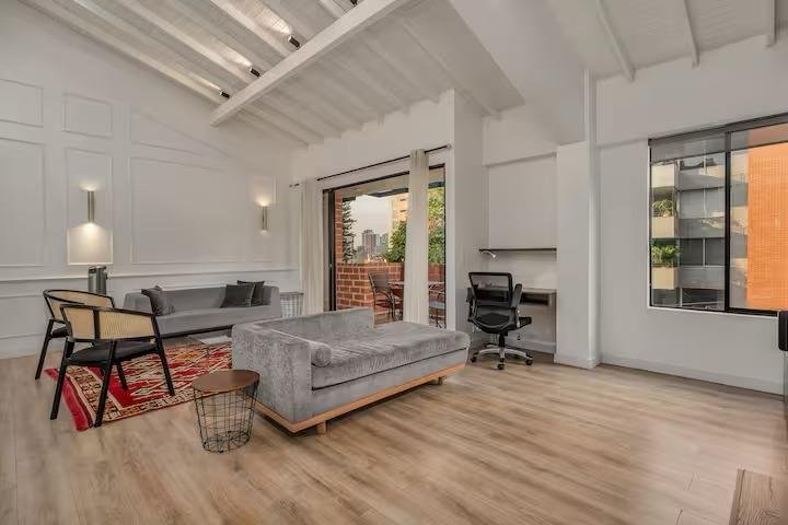 Luxury Apartment for Short-Term Rental – Caracolí 401, Provenza